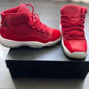 Jordan Retro 11 -youth size 4/women’s 6